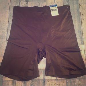 Maidenform shaper seamless